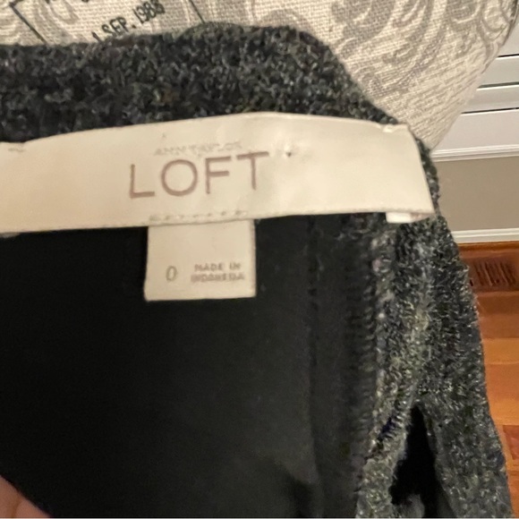 LOFT Black and Gray Long Sleeve Dress - Picture 4 of 7